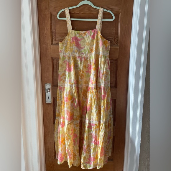 American Eagle Summer Floral Maxi - Picture 1 of 5